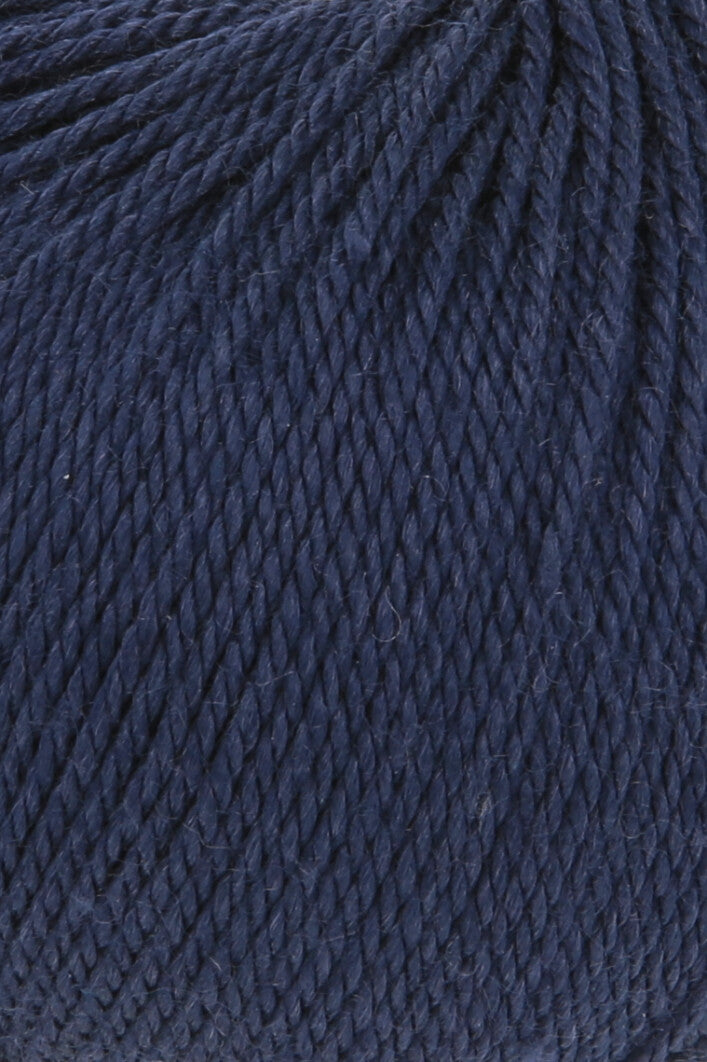 Lang Classic Silk Yarn