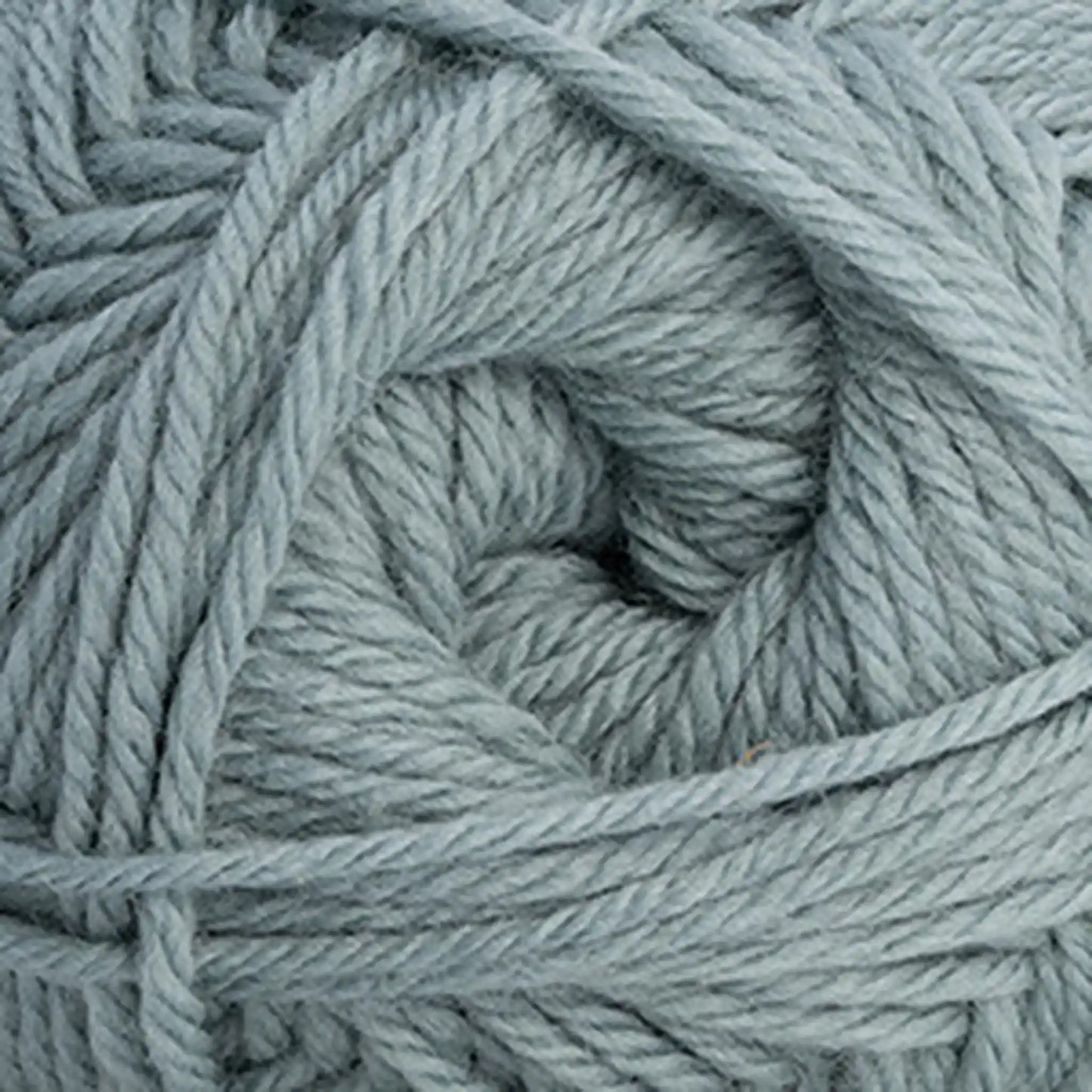 Cascade 220 Superwash Merino Medium Worsted Yarn color 146 Silver Blue