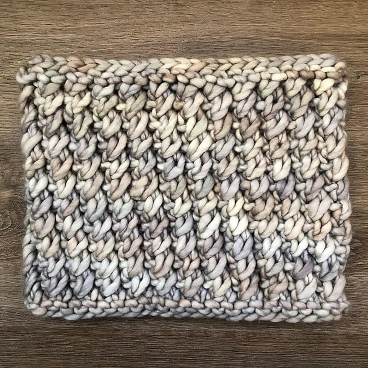 Malabrigo Rasta Emilia Cowl Kit color 696 Whole Grain