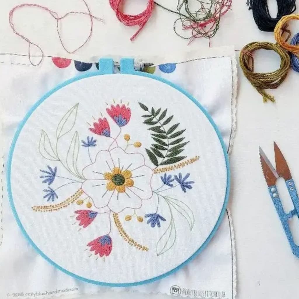 Cozyblue April Flowers Embroidery Kit - Paradise Fibers
