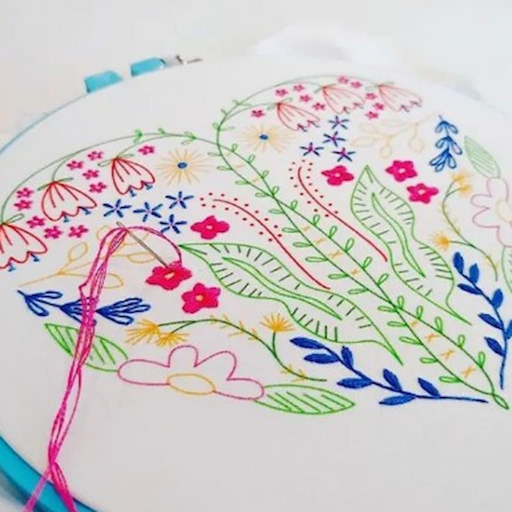 Cozyblue Full Heart Embroidery Kit - Paradise Fibers