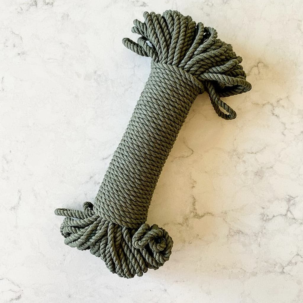 Flax & Twine Brooklyn Basket Kit with Leather Handle - Paradise Fibers