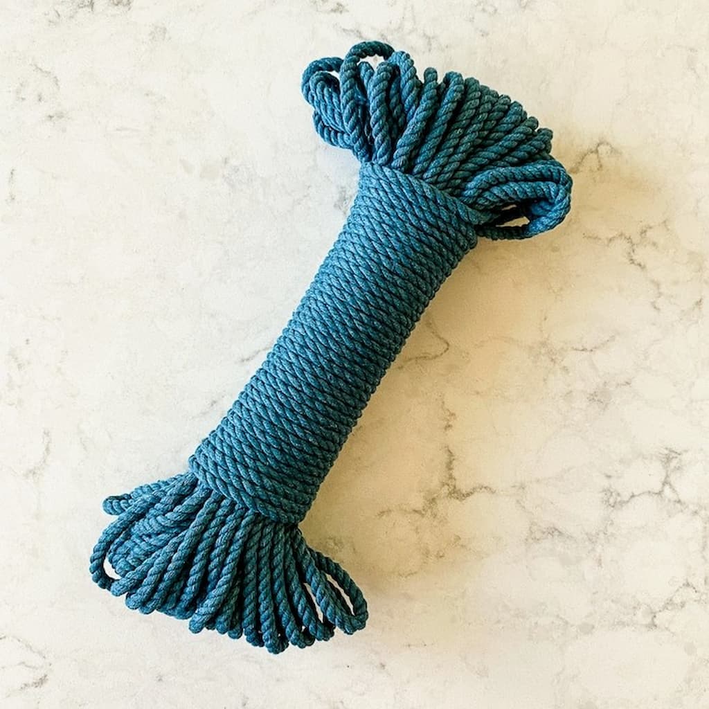 Flax & Twine Brooklyn Basket Kit with Leather Handle - Paradise Fibers