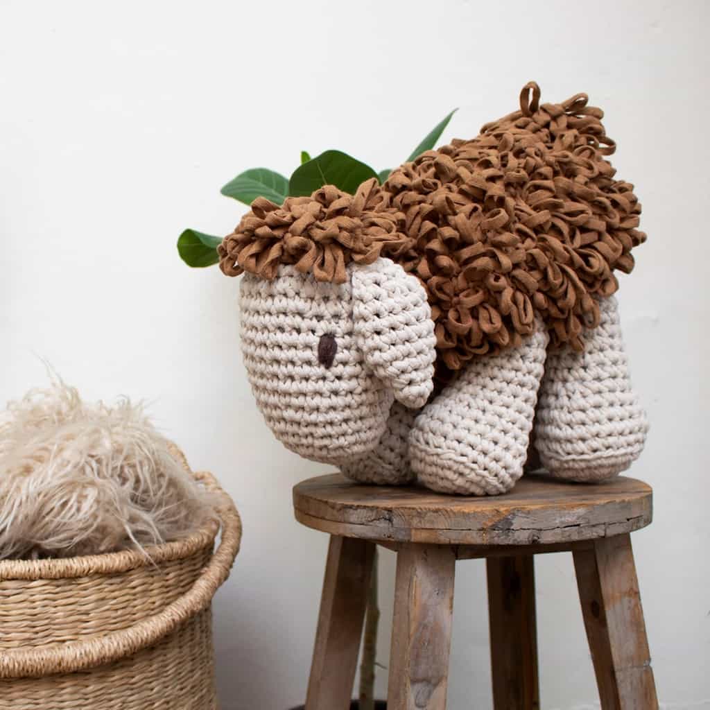 Hoooked | DIY Crochet Kit Sheep Robby Brown - Paradise Fibers