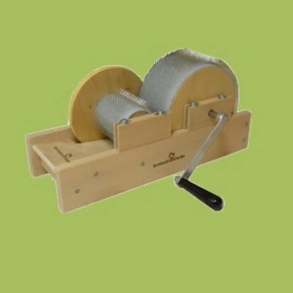 Wool carding machine