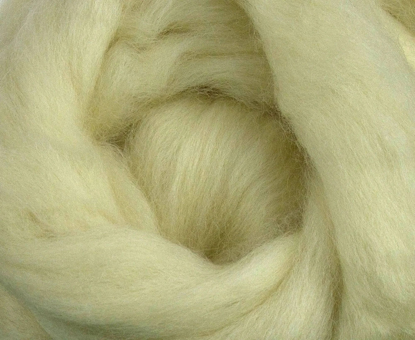 Paradise Fibers White Falkland Wool Top