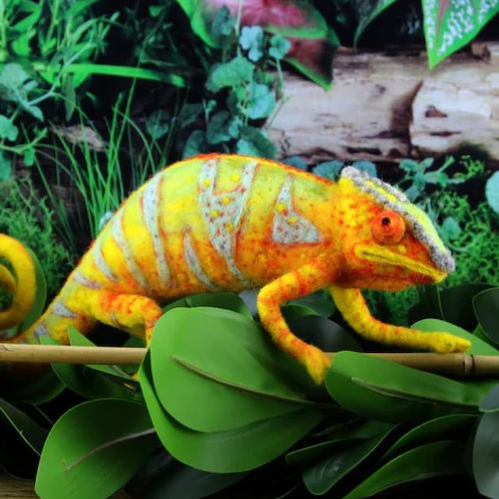 Connie The Chamaeleon Needle Felting Kit - Paradise Fibers