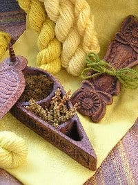 Earthues Natural Dye Weld by the Ounce - Paradise Fibers