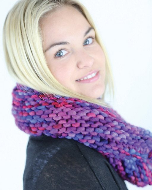 Ella Rae Avia Cowl Pattern - Paradise Fibers