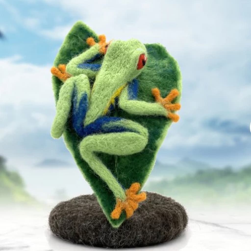 Fonzo the Frog Needle Felting Kit - Paradise Fibers