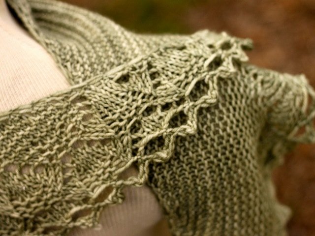 Jovia Shawlette Pattern by Corrina Ferguson - Paradise Fibers