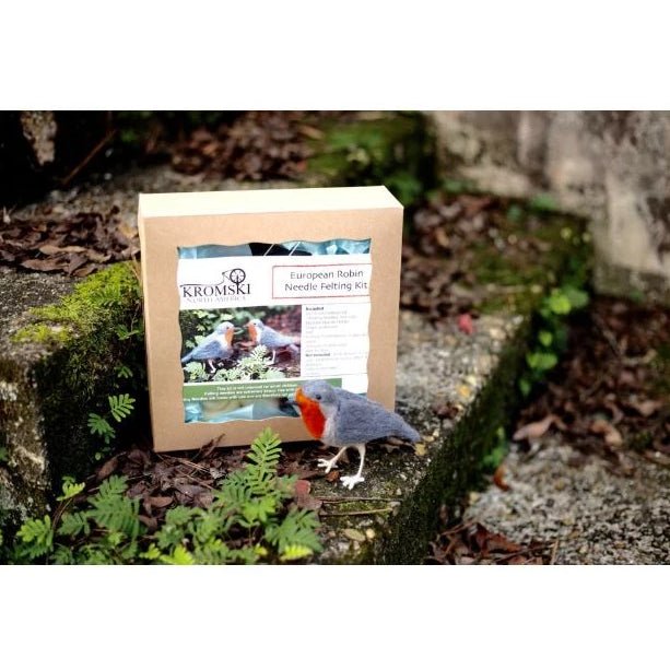 Kromski Needle Felting Kit - European Robin - Paradise Fibers