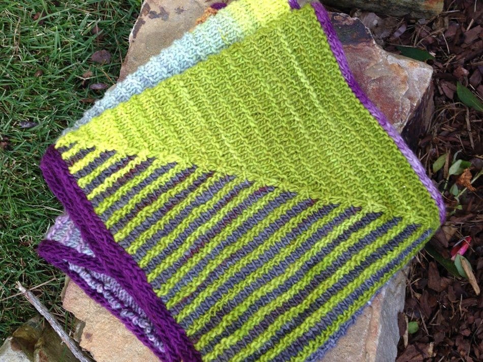 Mitered Obsession Cowl by SKNITSB - Paradise Fibers