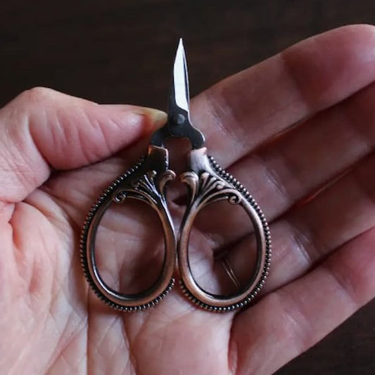NNK Mini Embroidery Scissors - Paradise Fibers