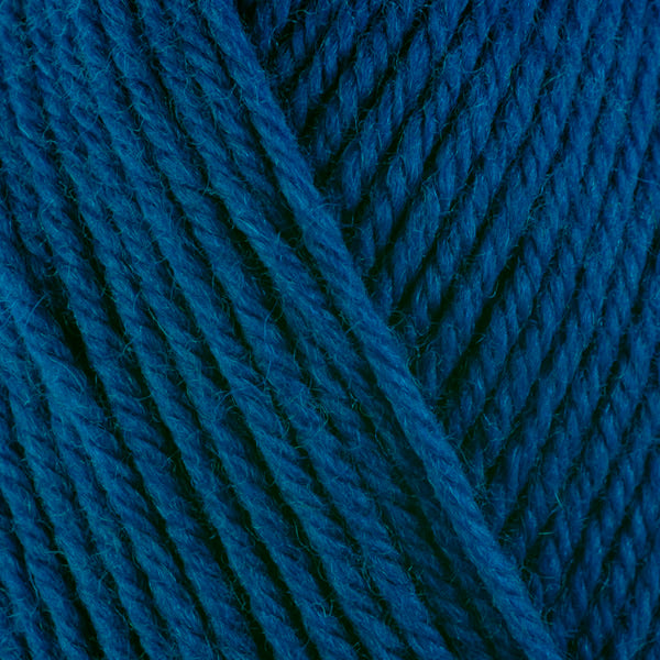 Lake 3364, a watery blue skein of washable worsted weight Ultra Wool yarn.