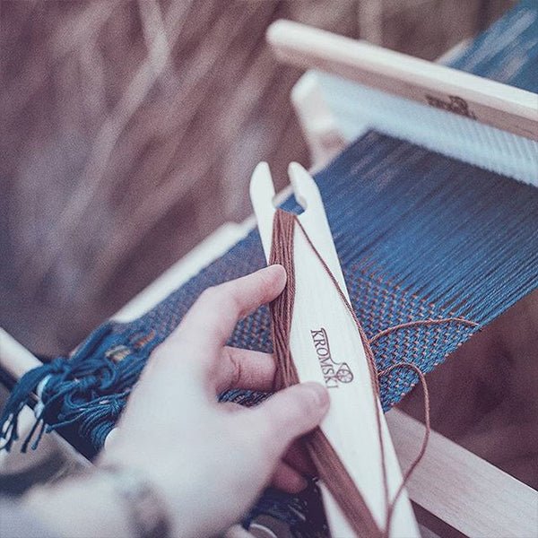 Weaving & Looms - Paradise Fibers