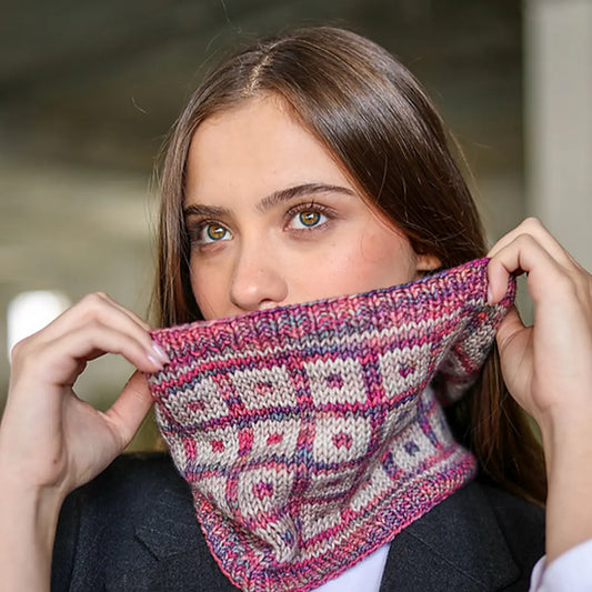 Plaza Cowl - Malabrigo Cowl Pattern by Kristel Nieves