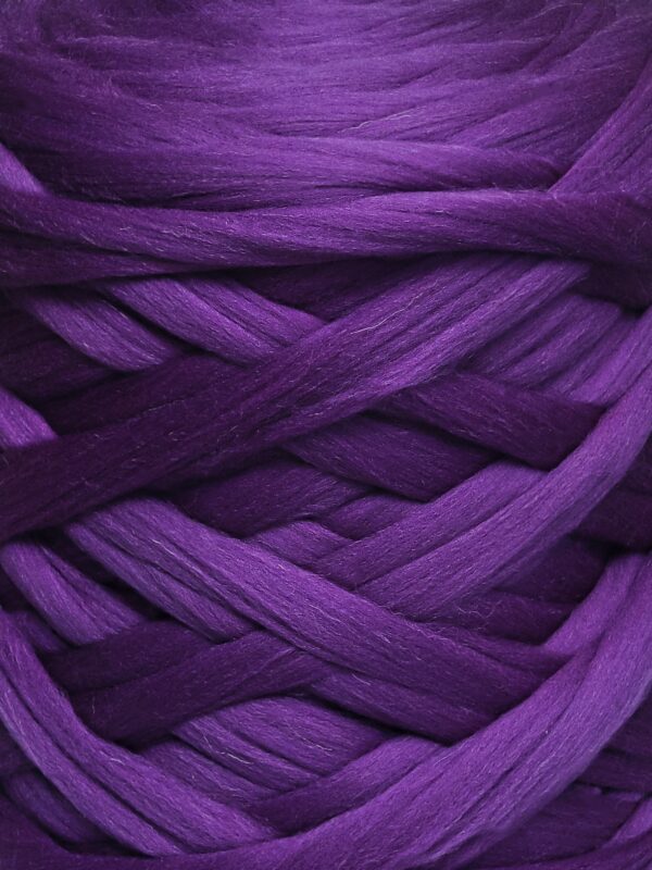 Kromski Standard Wool Blueberry