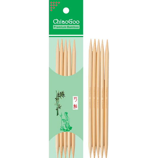 Knitting needles in a green package.