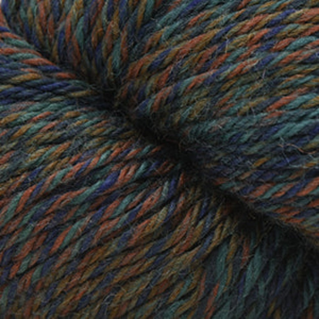 220SW Aran Wave yarn in Dusk colorway