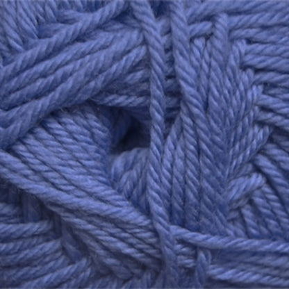 Cascade 220 Superwash Merino Medium Worsted Yarn color 32 Medium Blue