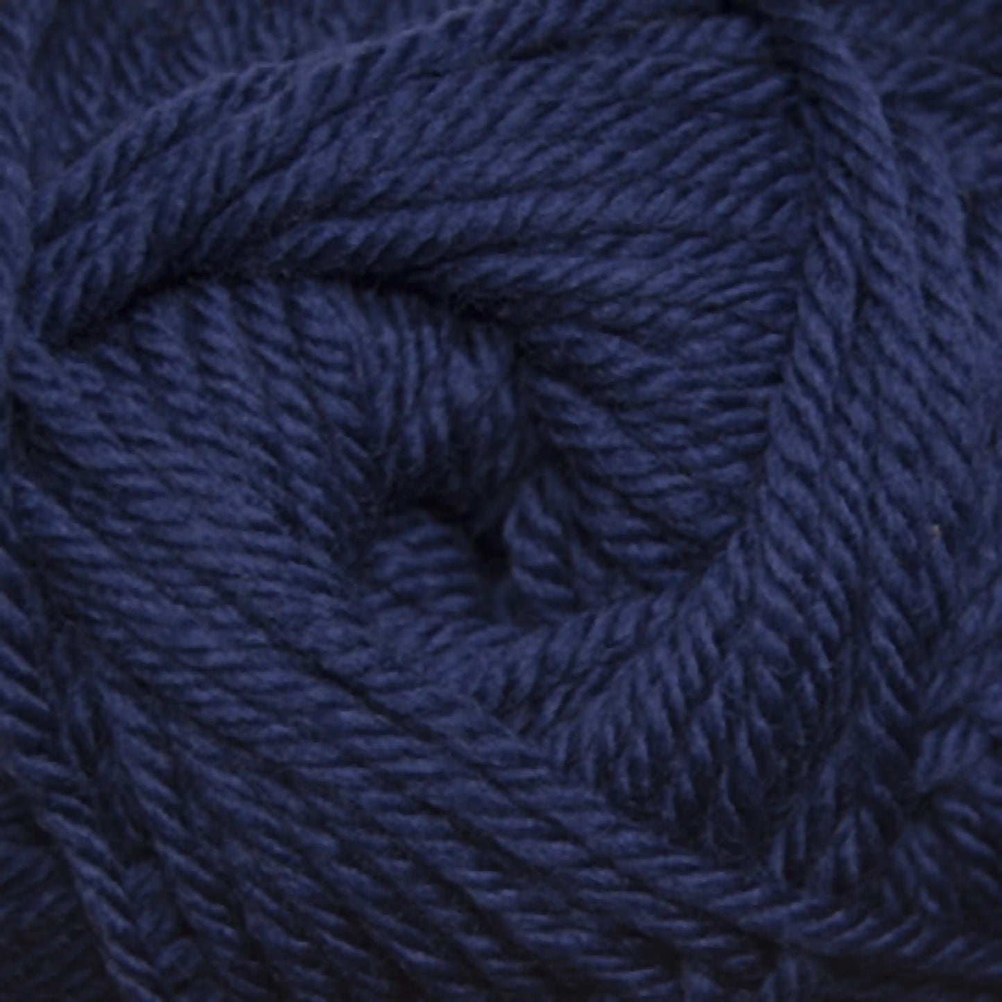 Cascade 220 Superwash Merino Medium Worsted Yarn color 33 Navy