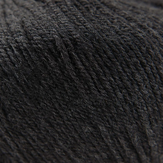 Cascade 220 Superwash Worsted Yarn color 1913 Jet