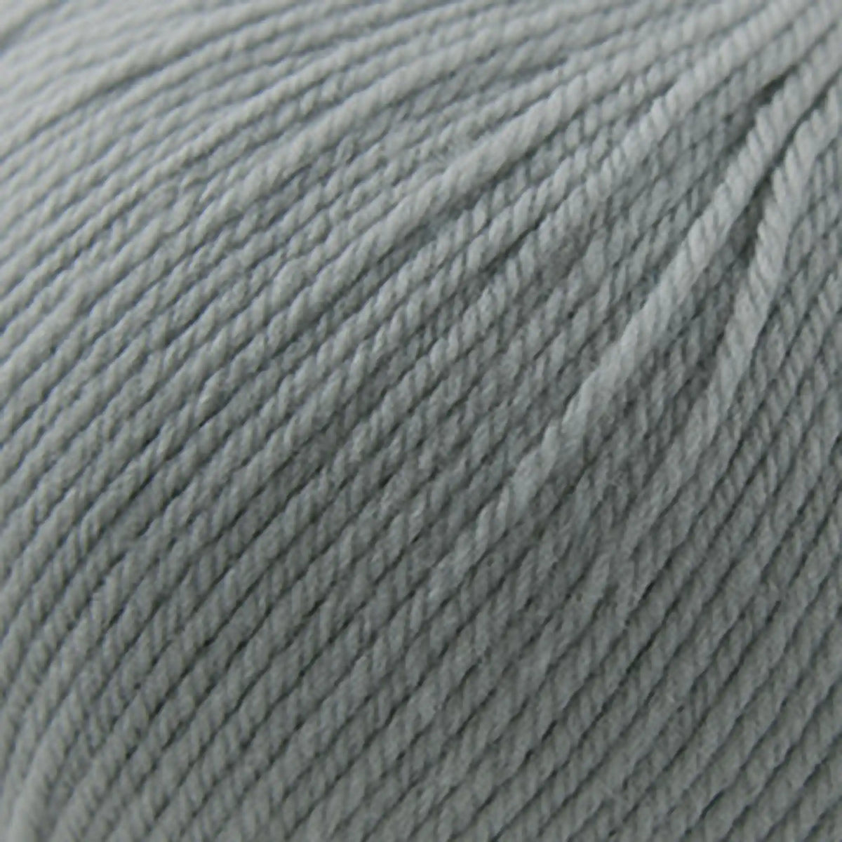 Cascade 220 Superwash Worsted Yarn color 1914 Alaska Sky