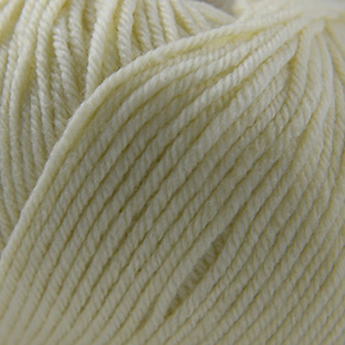 Cascade 220 Superwash Worsted Yarn color 1915 Banana Cream