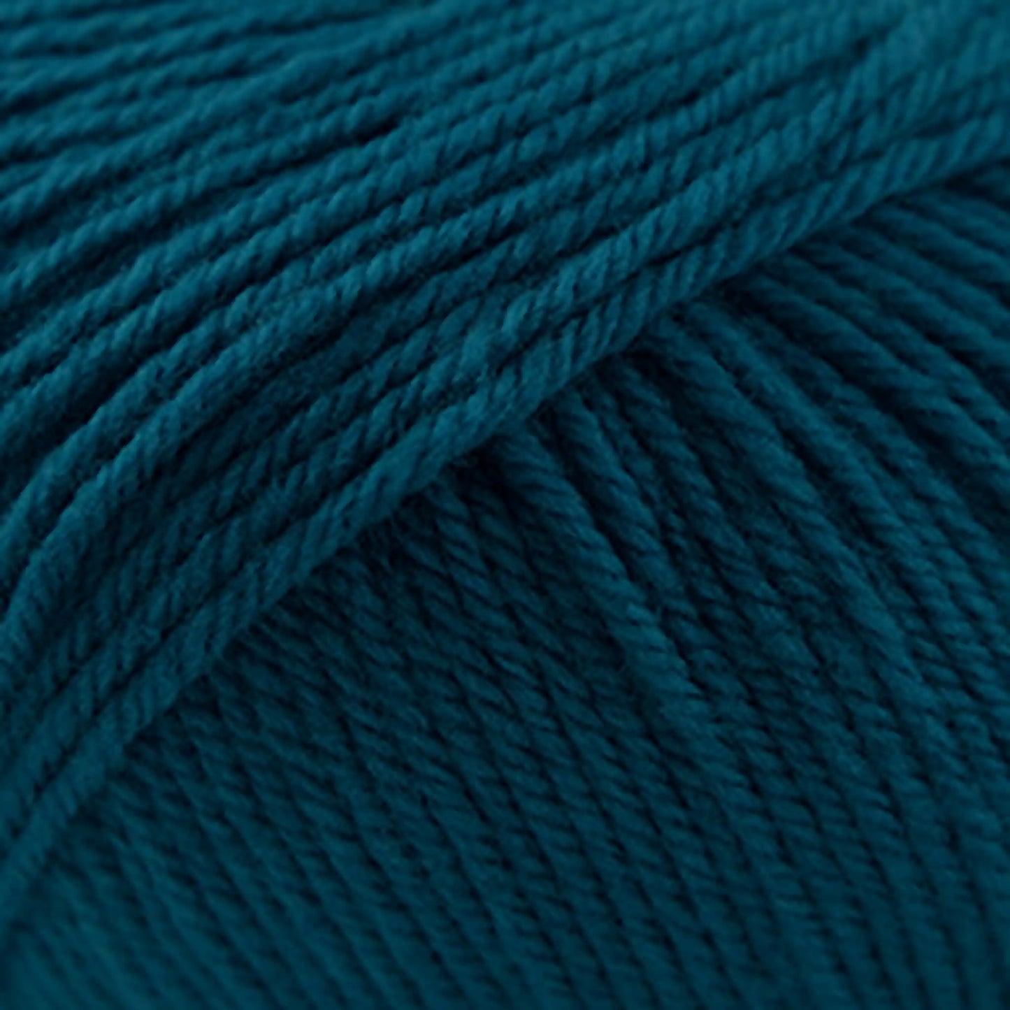 Cascade 220 Superwash Worsted Yarn color 210 Deep Ocean