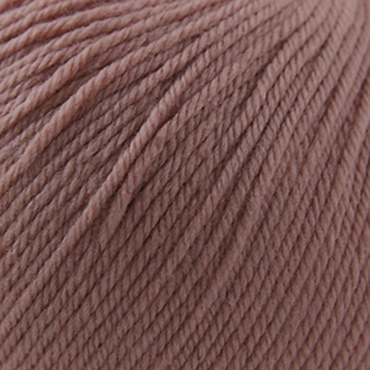 Cascade 220 Superwash Worsted Yarn color 229 Ash Rose