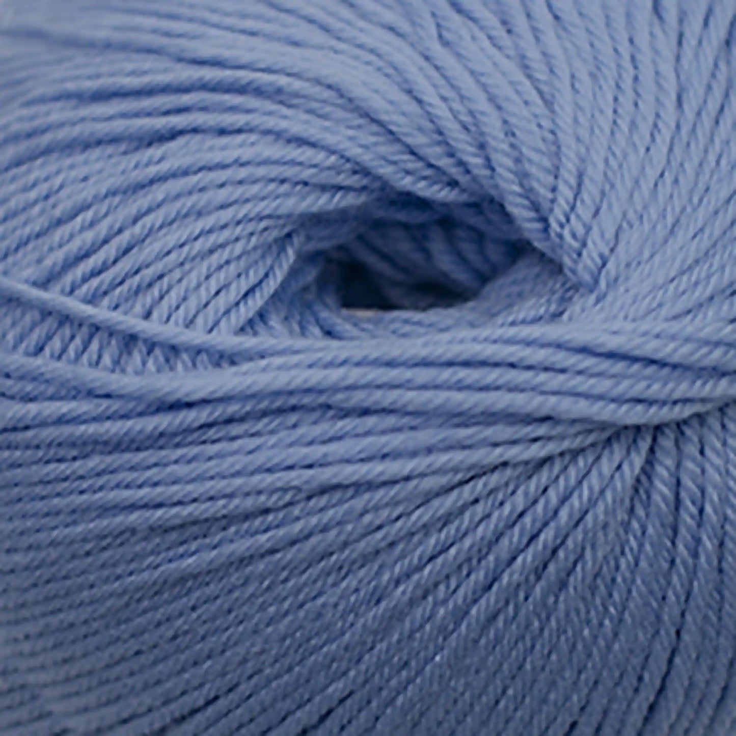 Cascade 220 Superwash Worsted Yarn color 280 Placid Blue