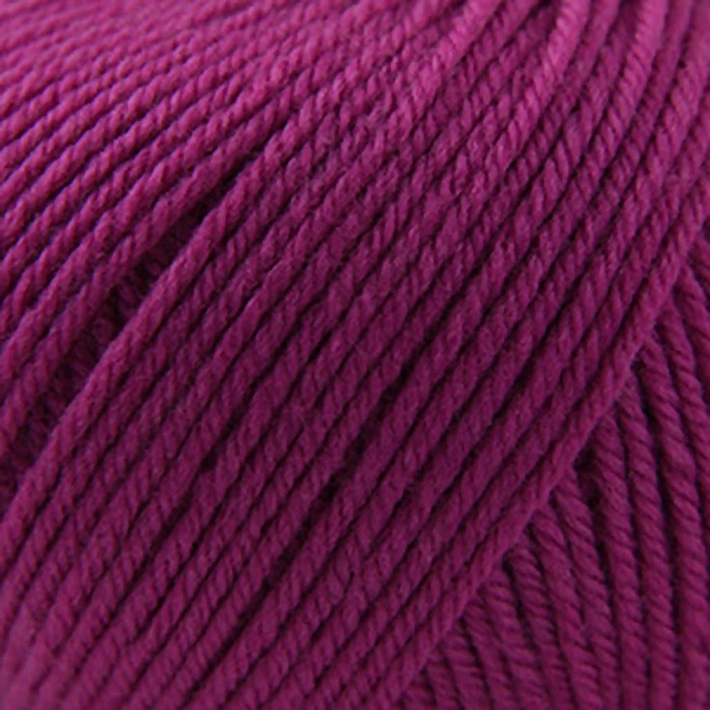 Cascade 220 Superwash Worsted Yarn color 807 Raspberry