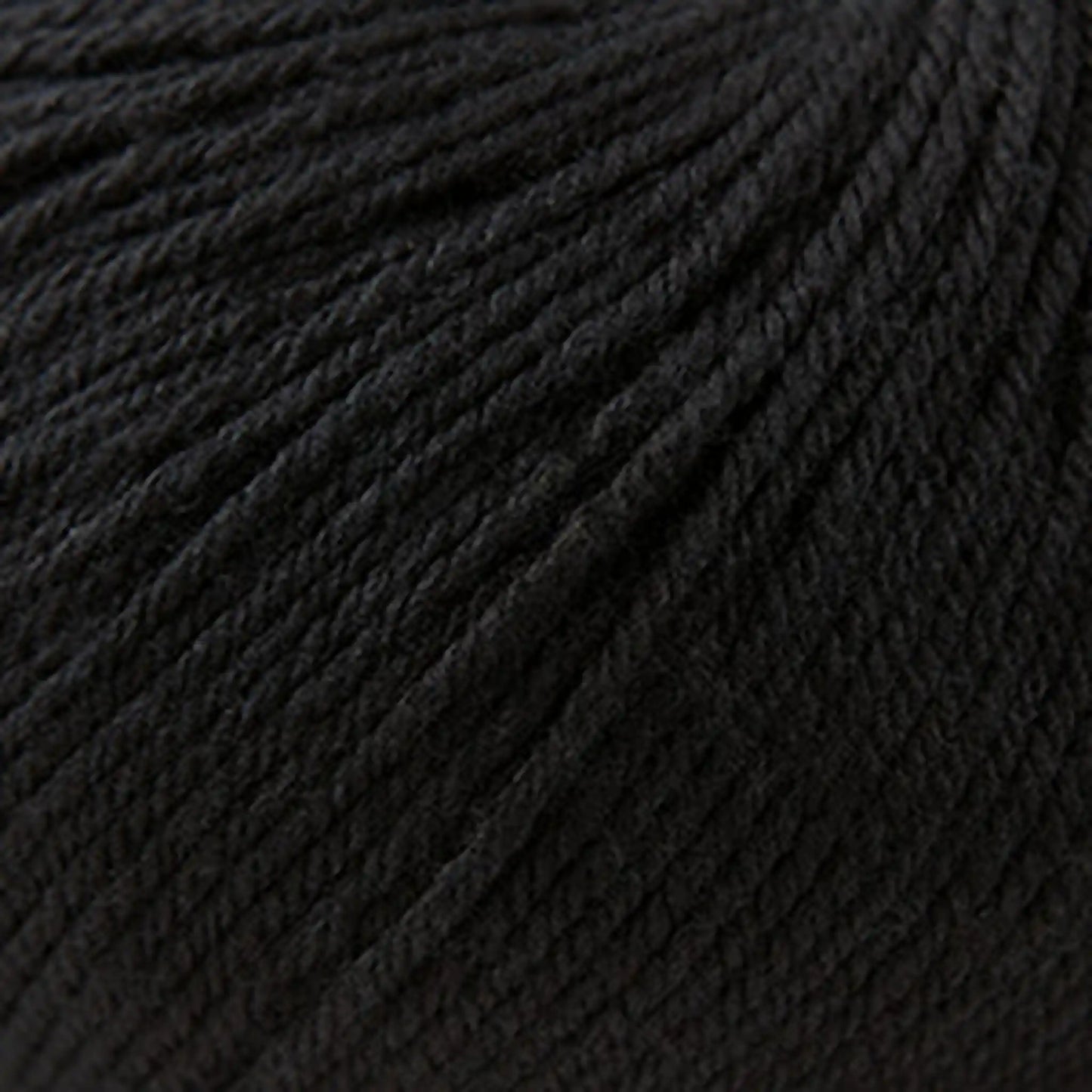 Cascade 220 Superwash Worsted Yarn color 815 Black