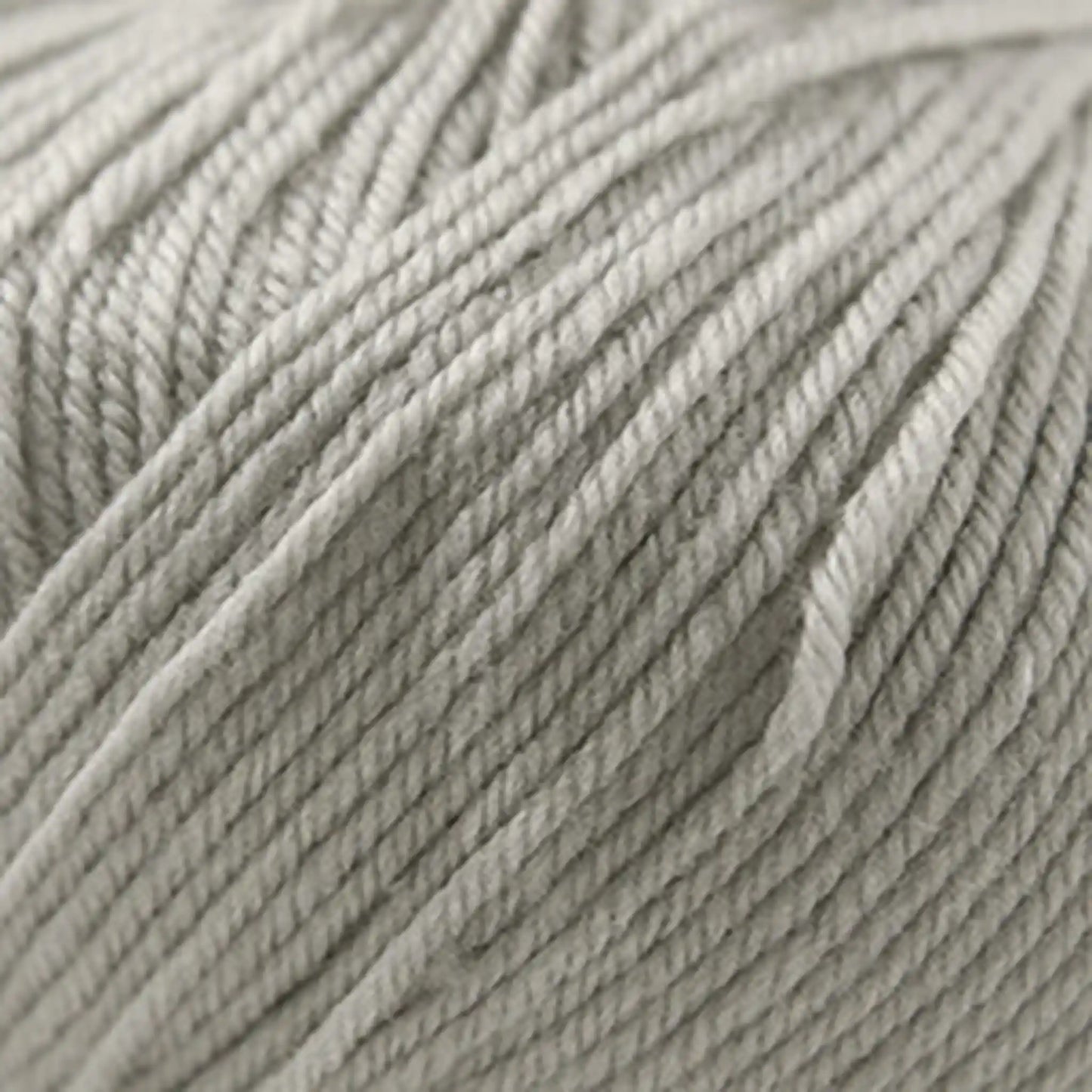 Cascade 220 Superwash Worsted Yarn color 874 Ridge Rock