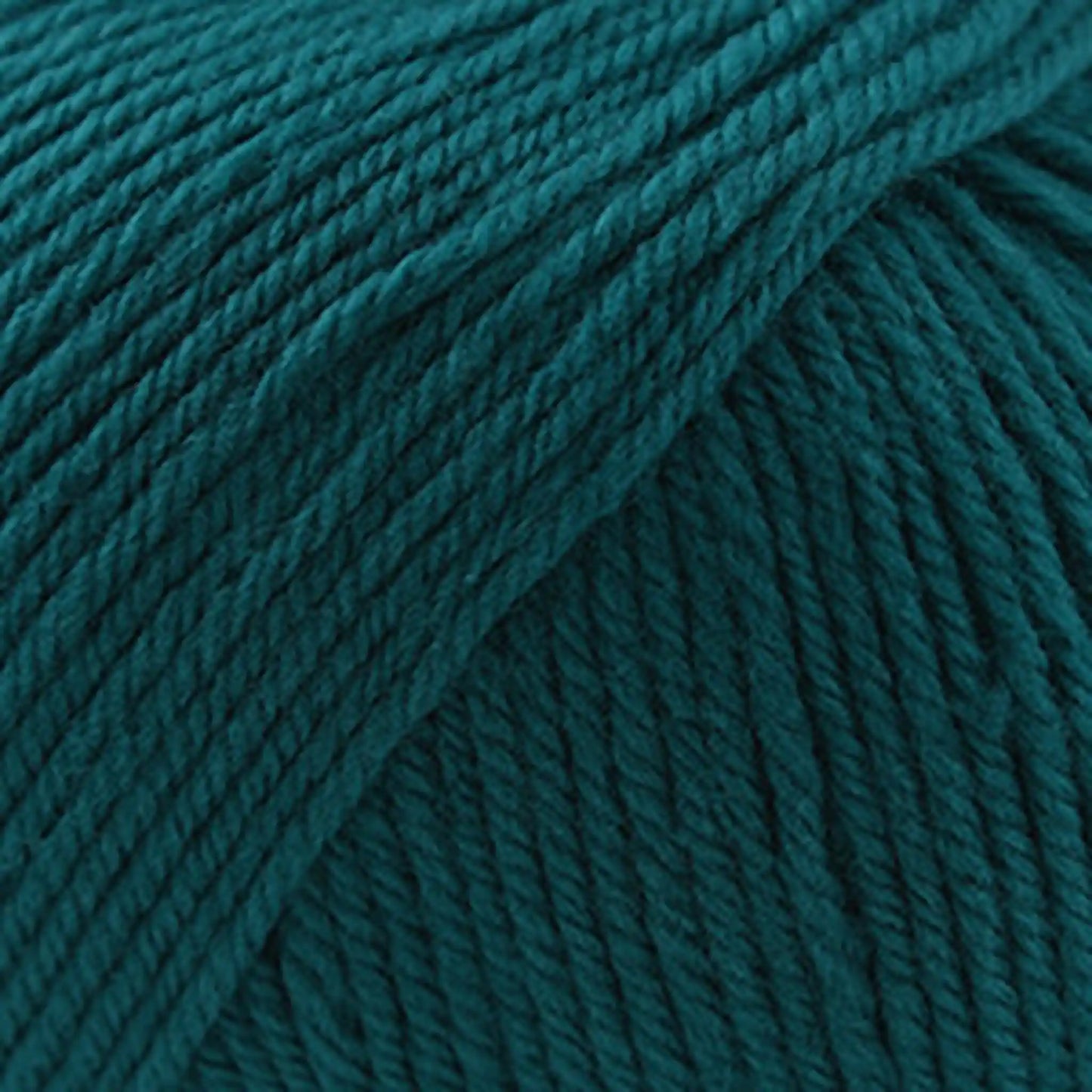 Cascade 220 Superwash Worsted Yarn color 890 Emerald City
