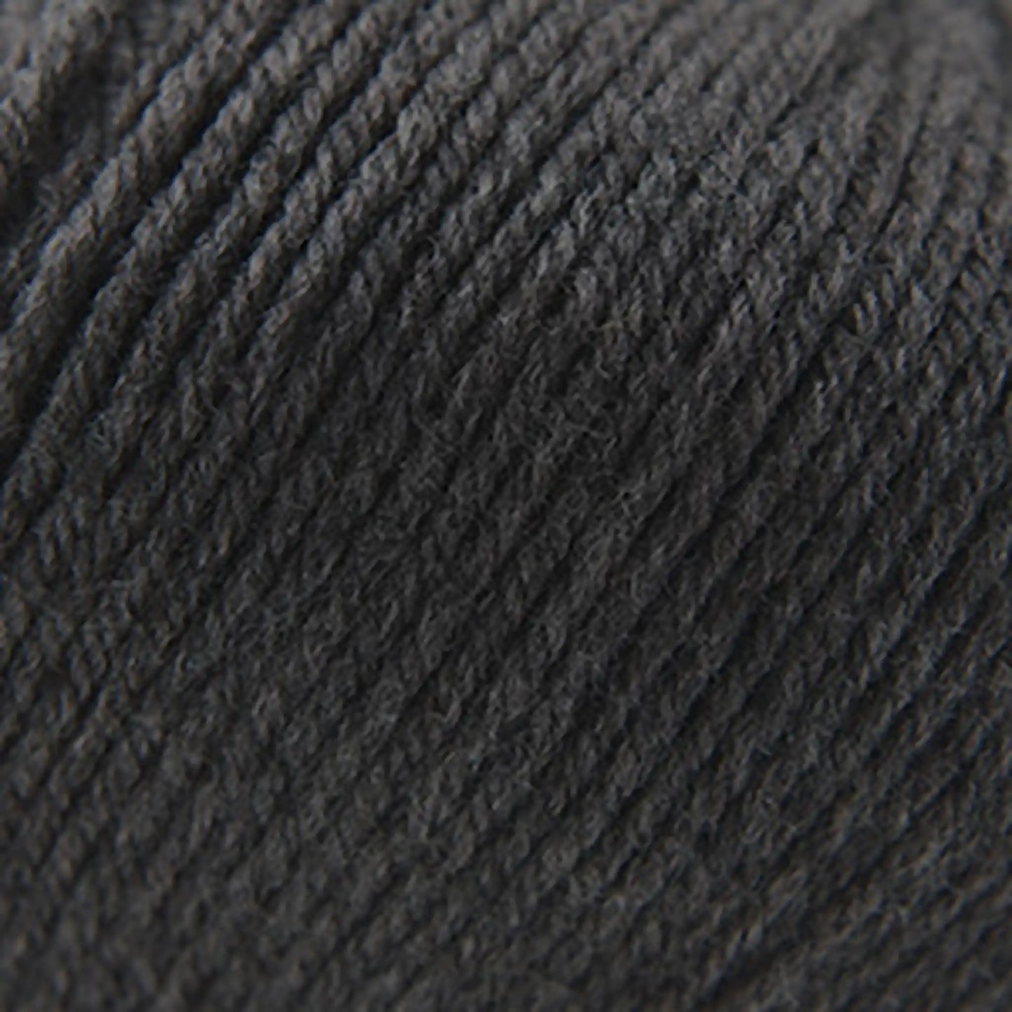 Cascade 220 Superwash Worsted Yarn color 900 Charcoal