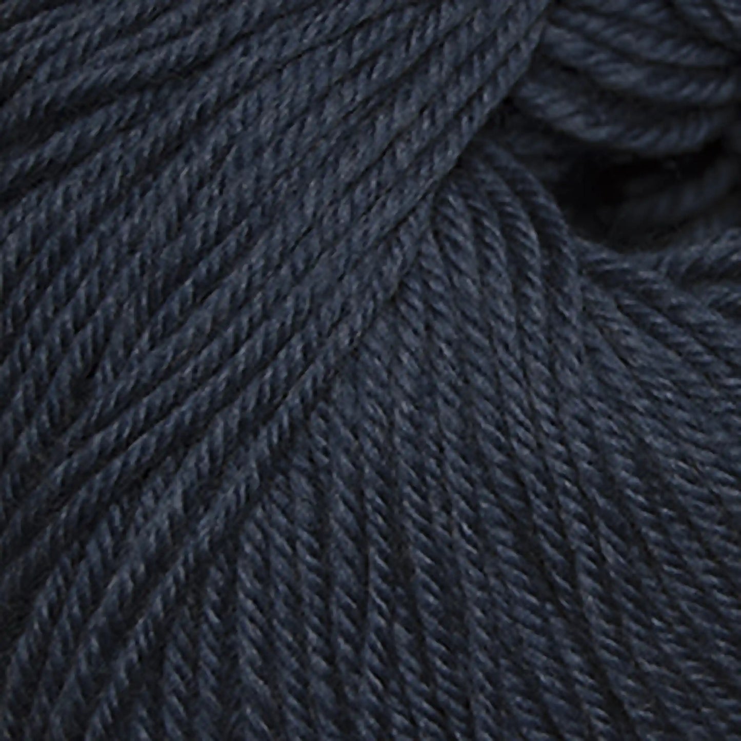 Cascade 220 Superwash Worsted Yarn color 904 Colonial Blue Heather