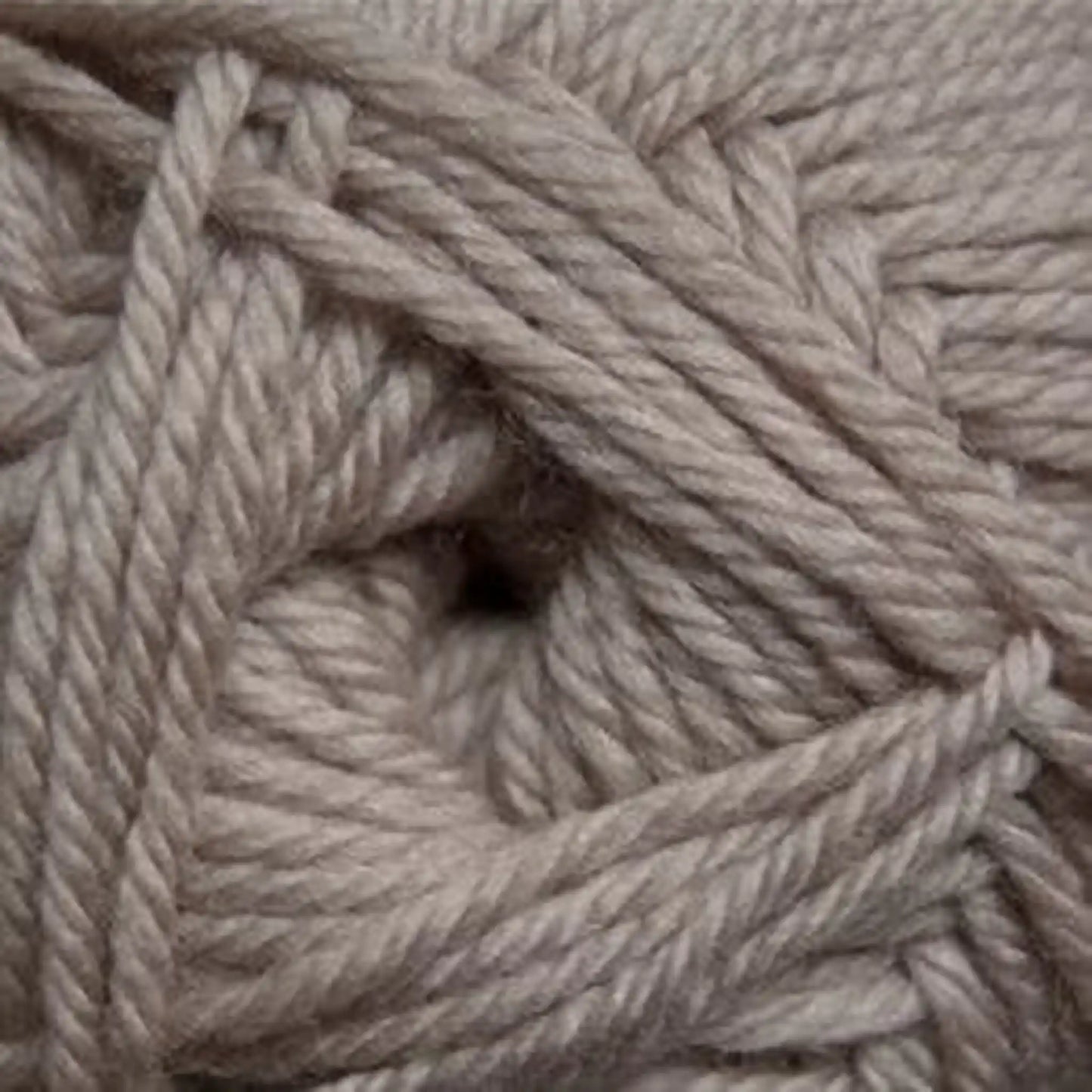 Cascade 220 Superwash Merino Medium Worsted Yarn color 02 Tuffet