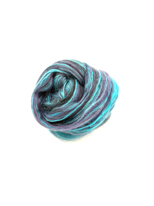 Paradise Fibers 80/20 Merino & Mulberry Silk Top – Luminous Lagoon