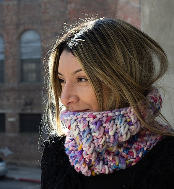 Emilia Cowl Pattern by Kristel Nieves