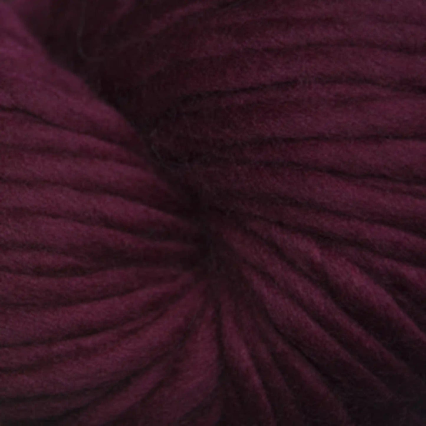 Cascade Spuntaneous Bulky Yarn color 05 Cabernet