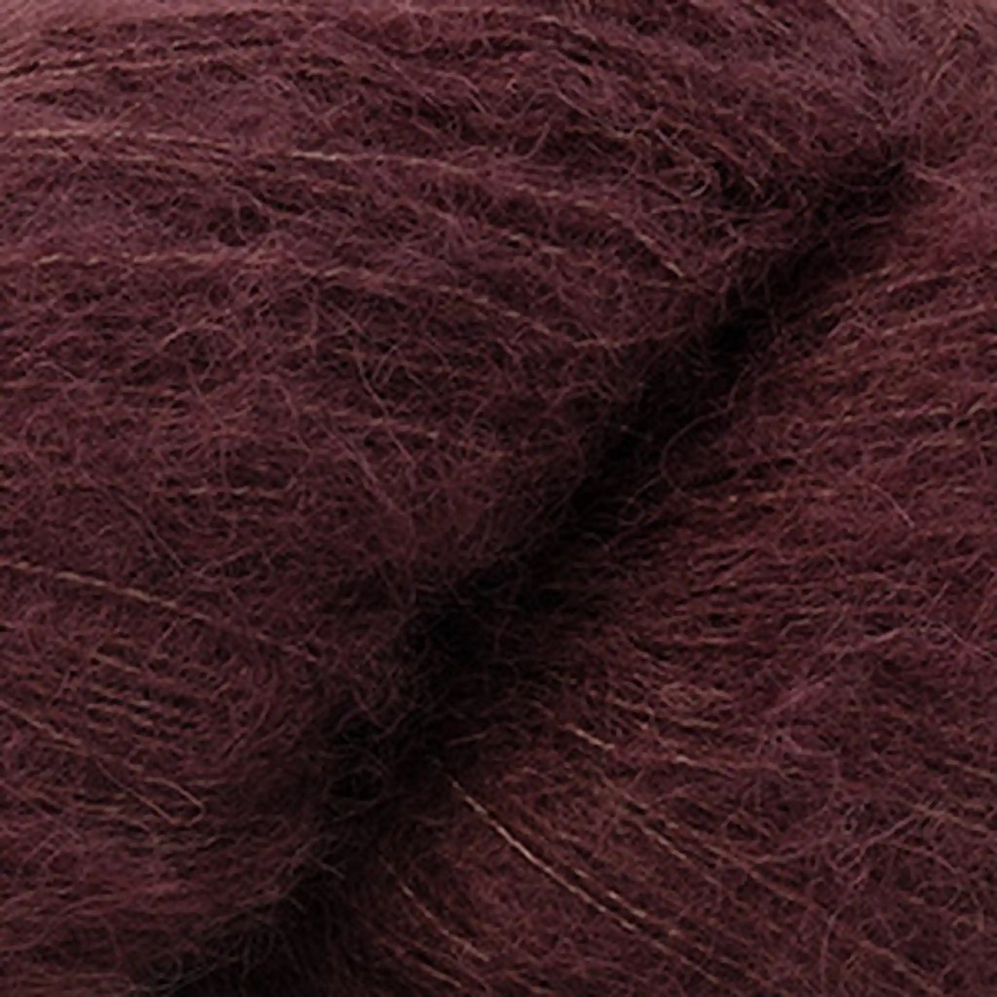 Cascade Suri Seda color 07 Burgundy