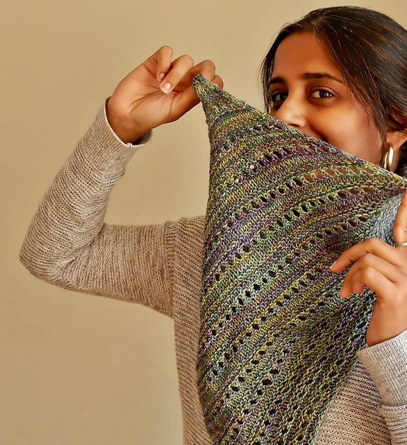 Malabrigo Dos Tierras Ansh Cowl by Kavitha Raman