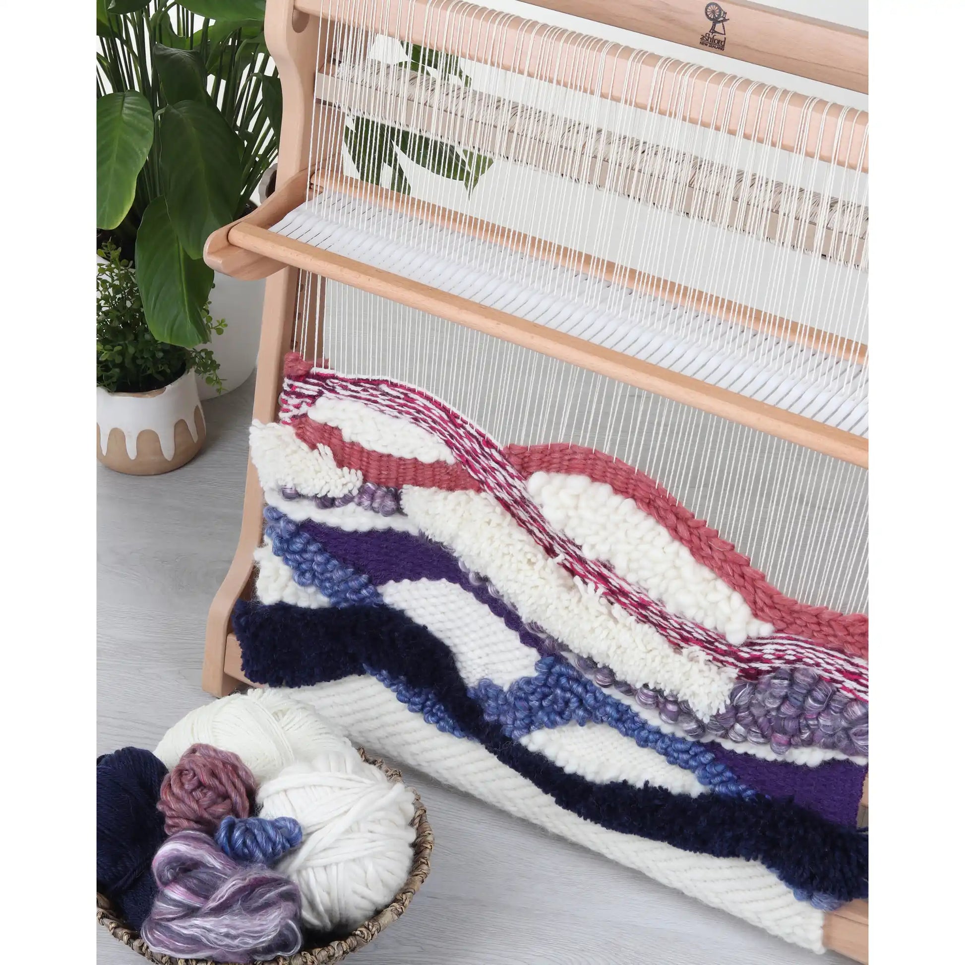 Ashford Tapestry Loom - 16" & 24" Weaving Widths, view 7