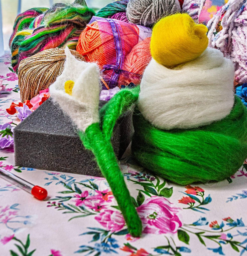 Calla Lily Felting Kit - Paradise Fibers