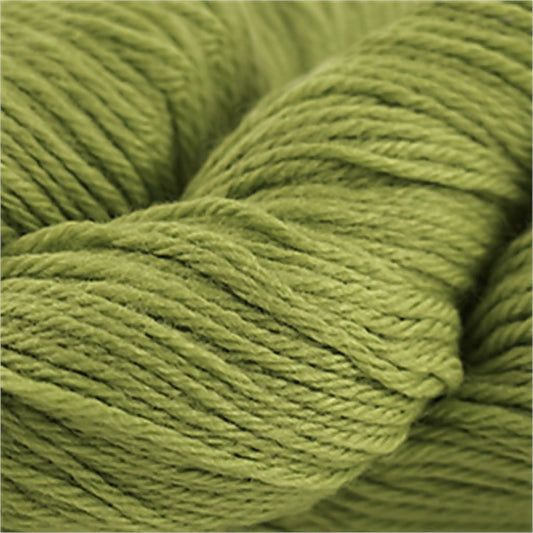 Cascade 220 Worsted Wool Yarn color 1002 Leaf Green