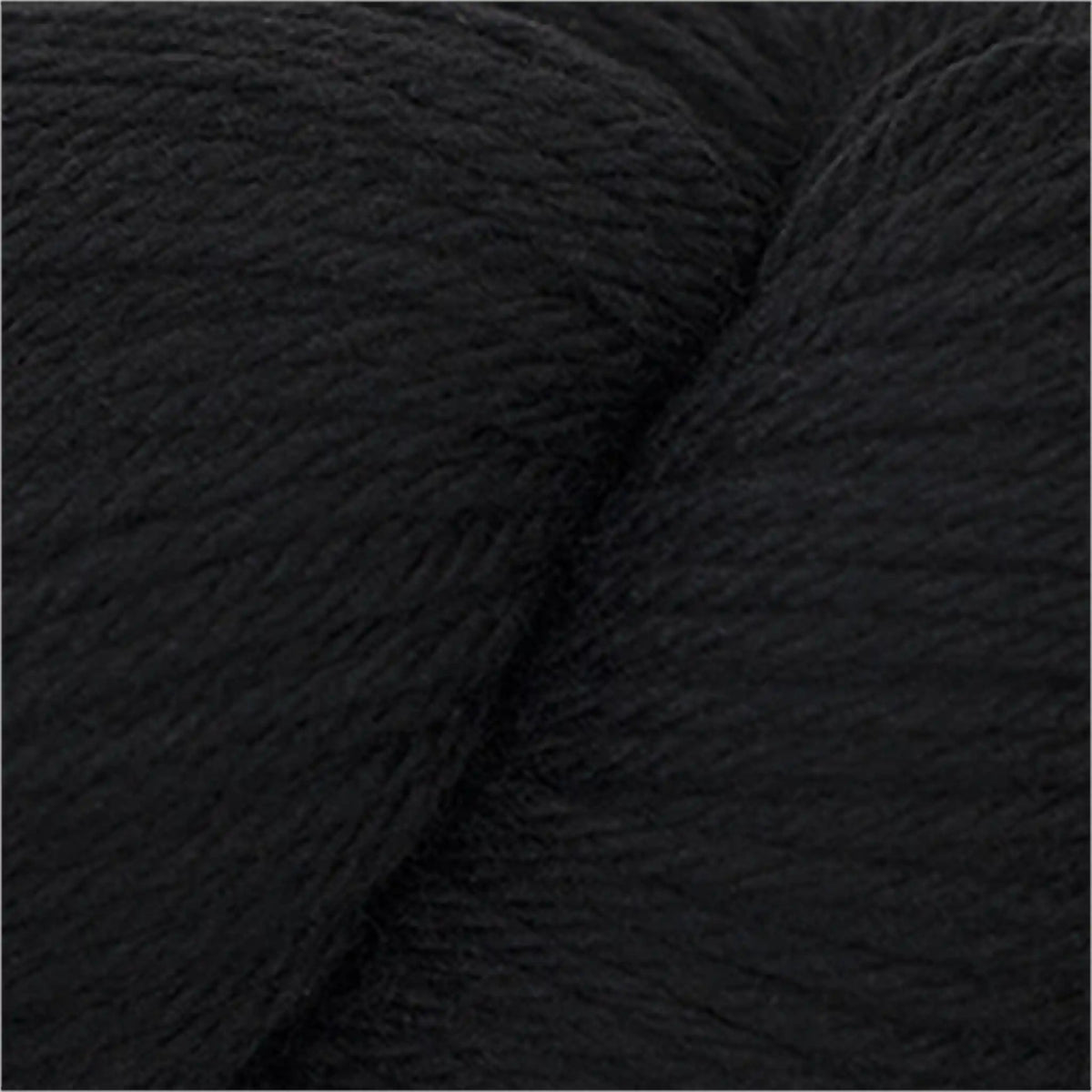 Cascade 220 Worsted Wool Yarn color 8555 Black