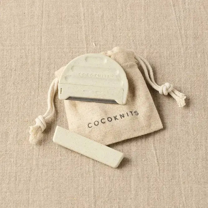 CocoKnits Fuzz Off Combs - Paradise Fibers