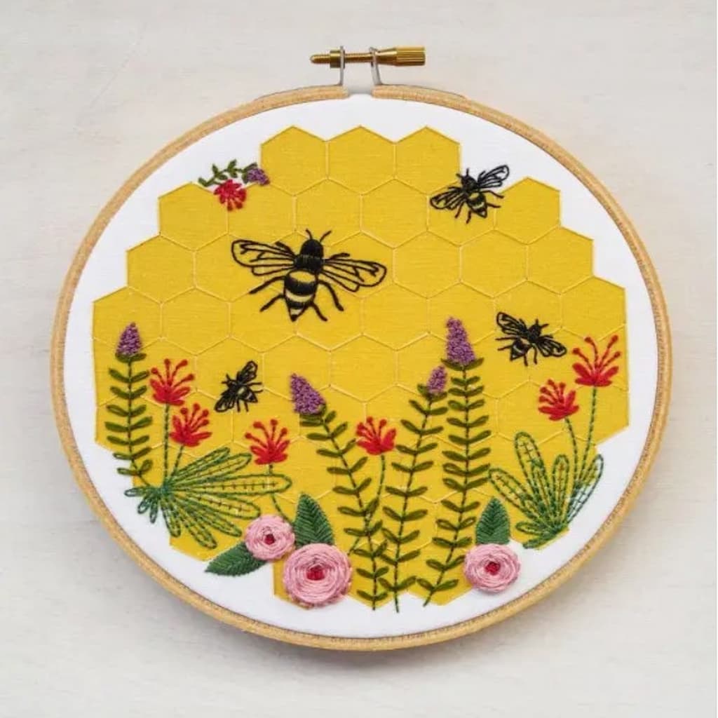 Cozyblue Bee Lovely Embroidery Kit - Paradise Fibers